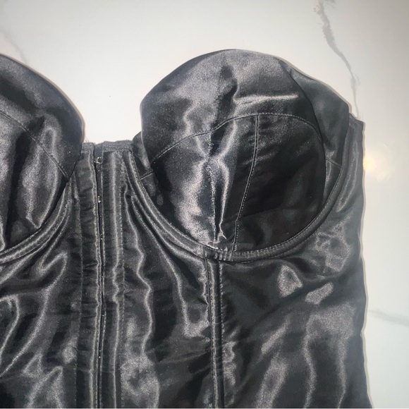 VTG Indie Sleaze Fredrick’s of Hollywood Black Lace Corset Bustier Satin 38C - Picture 7 of 9